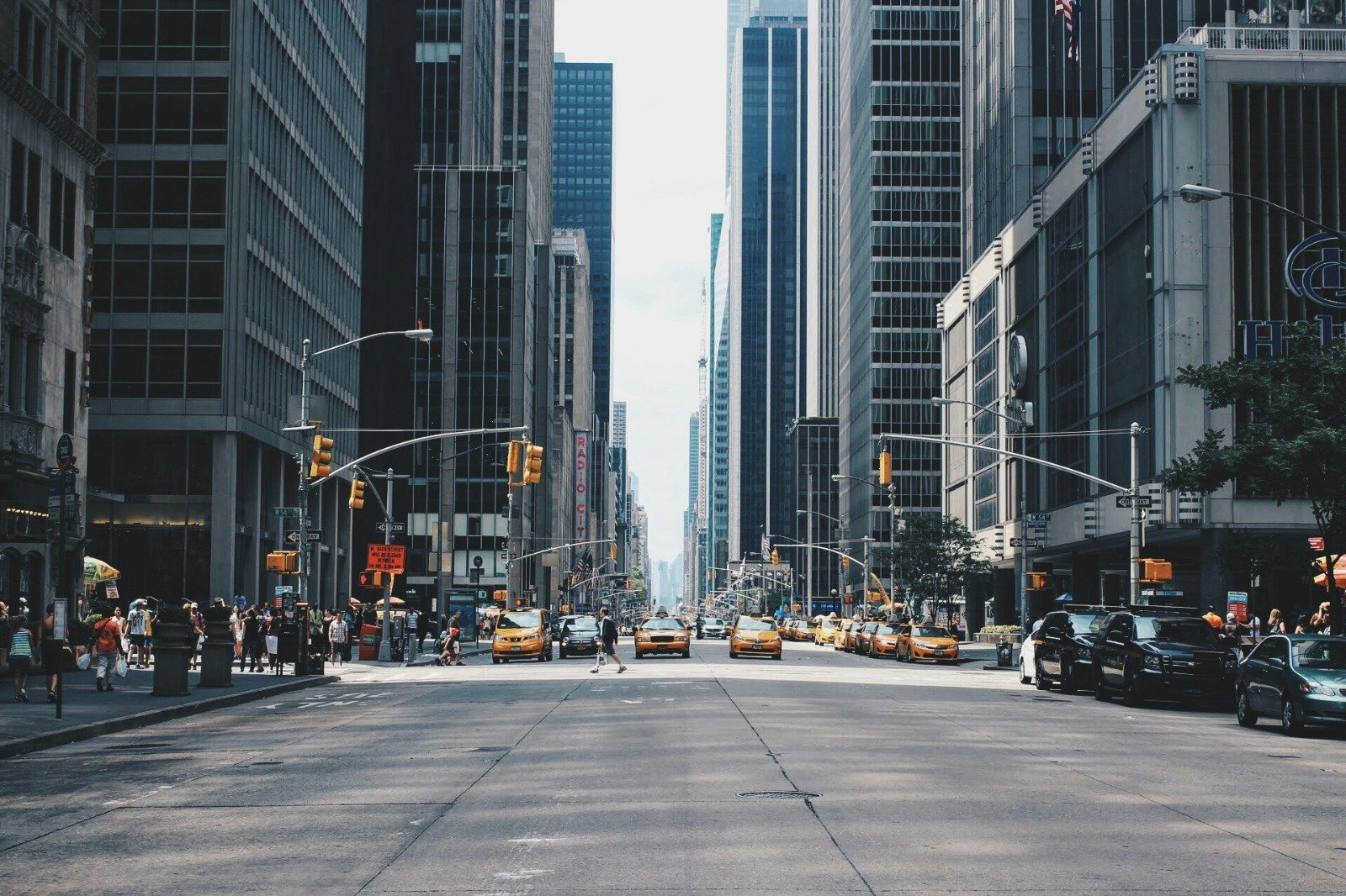 How Urban Infrastructure Is Changing Driver Safety in Major U.S. Cities